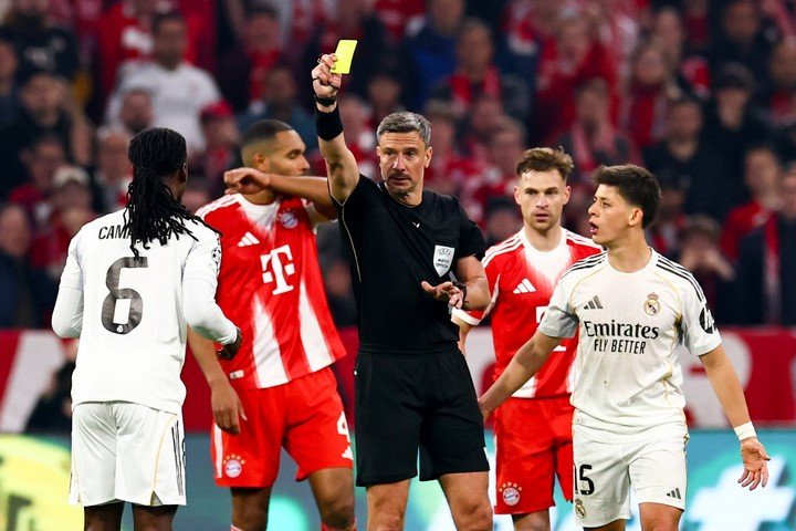 El juez en un Bayern de Múnich-Real Madrid. Foto: EFE