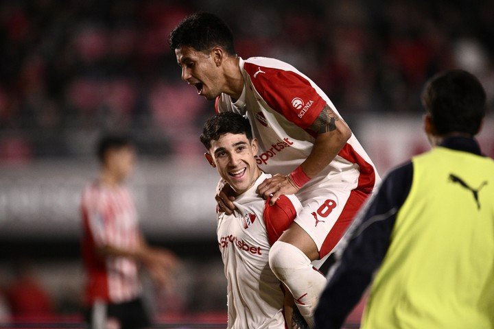 Independiente enfrenta a Newell's.