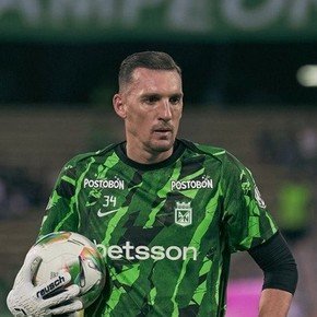 "Con este escudo nunca nos podemos relajar", así fue la emotiva arenga de Franco Armani en su reestreno con Atlético Nacional 