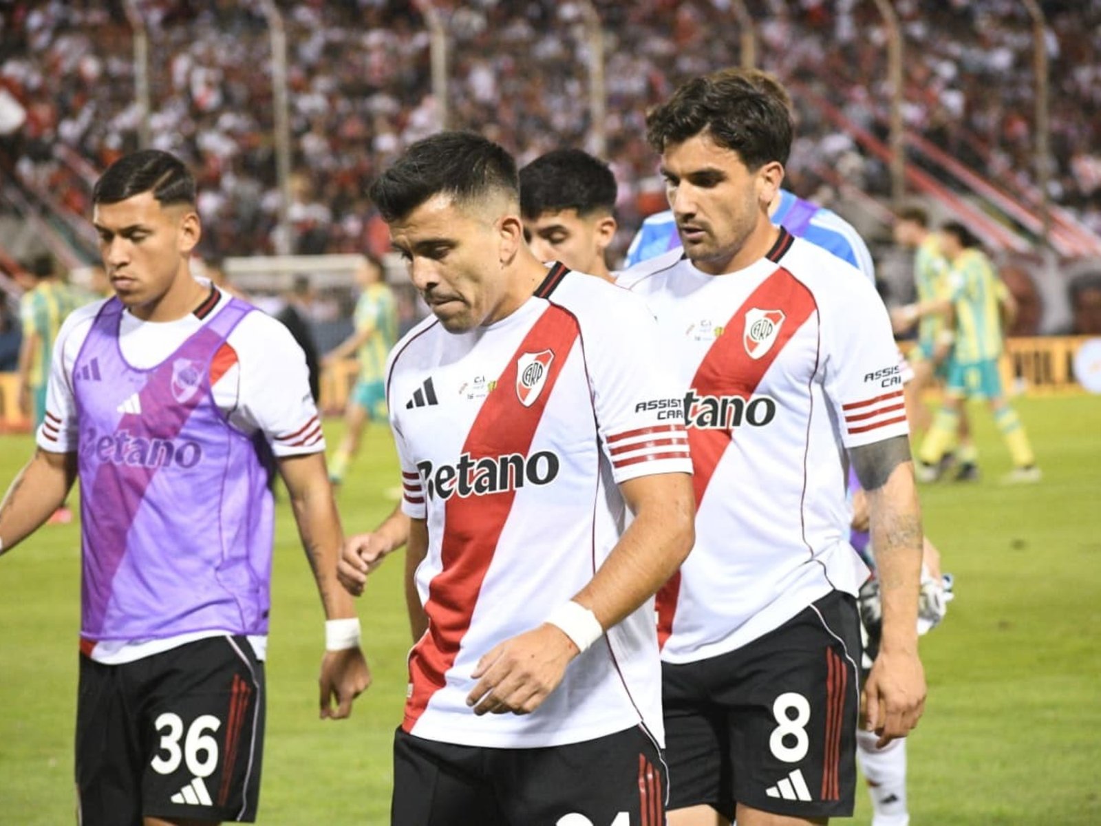 A qué hora juega hoy River vs. Barracas Central y por dónde se puede ver EN VIVO el Torneo Clausura :: Olé
