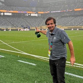 Olé en el vestuario y el campo de juego del MetLife y con la camisetas de la final