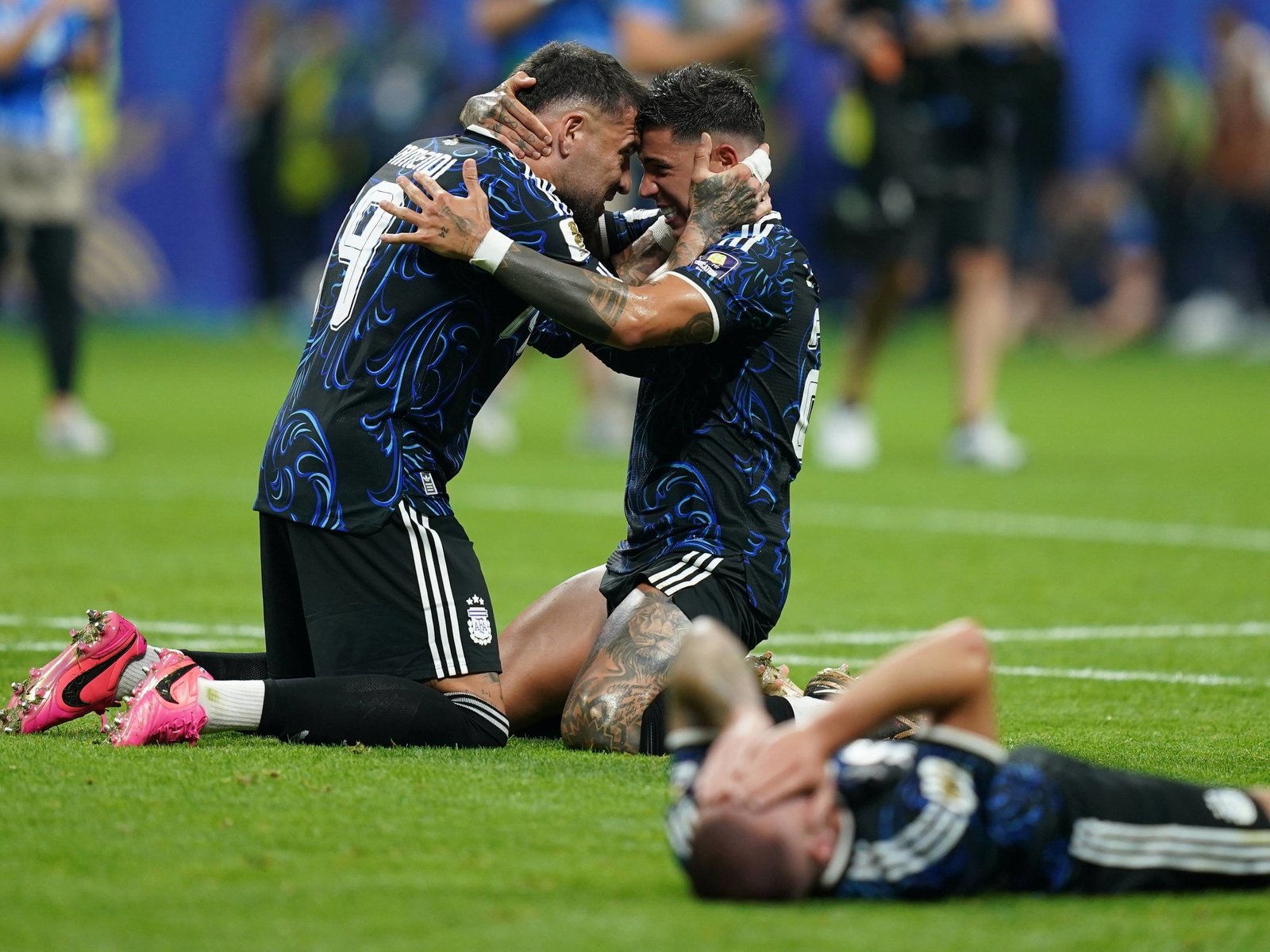 Argentina ganó con el corazón y con fútbol y volvió a demostrar que nunca deja de creer