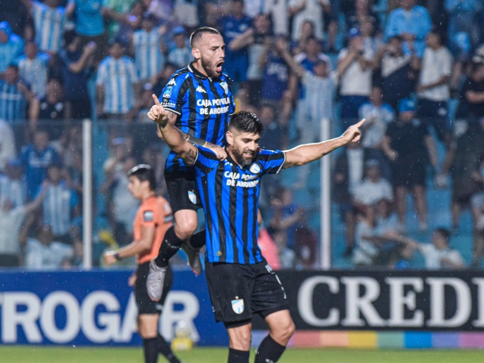 El jugador de Atlético Tucumán que recomendó al Loco Díaz para Boca: "Miren un poquito para el Interior" :: Olé