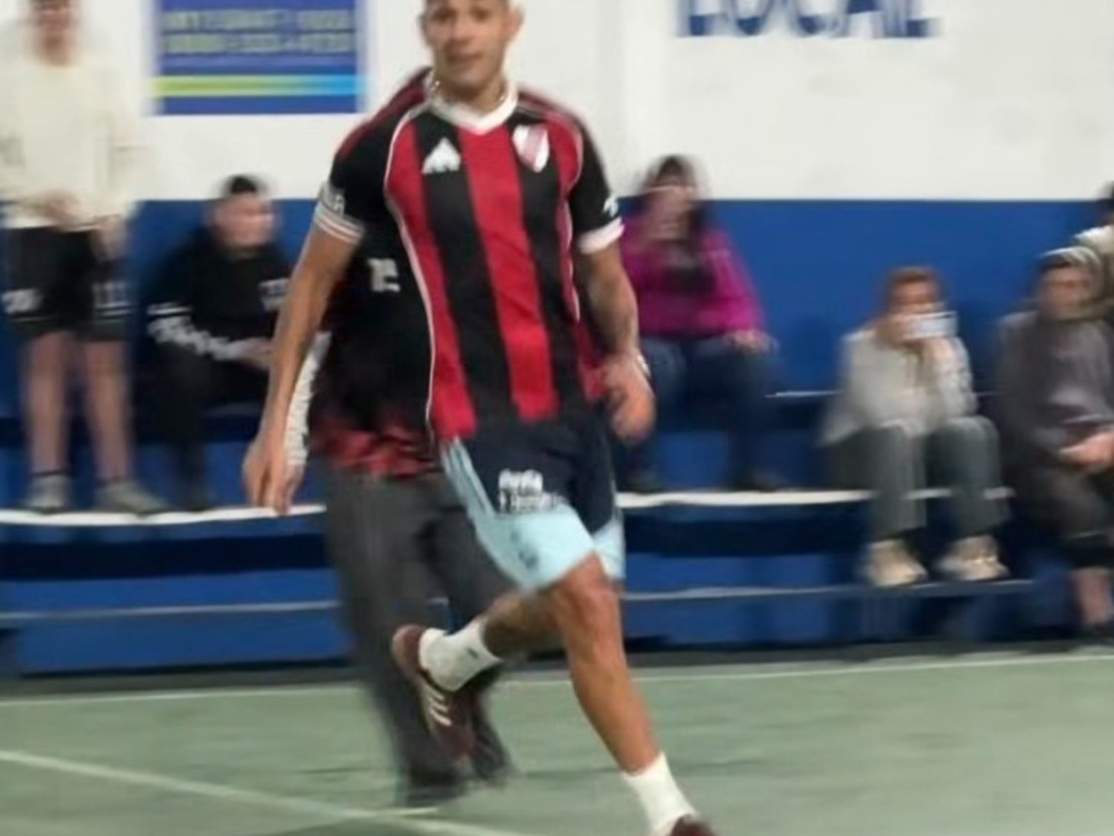 Facu Medina, en su barrio y con la de River: "No crean boludeces" :: Olé