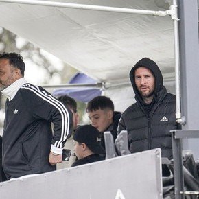 ¡Hola Diez! Lionel Messi presente en Leones vs Central Córdoba por el ascenso argentino