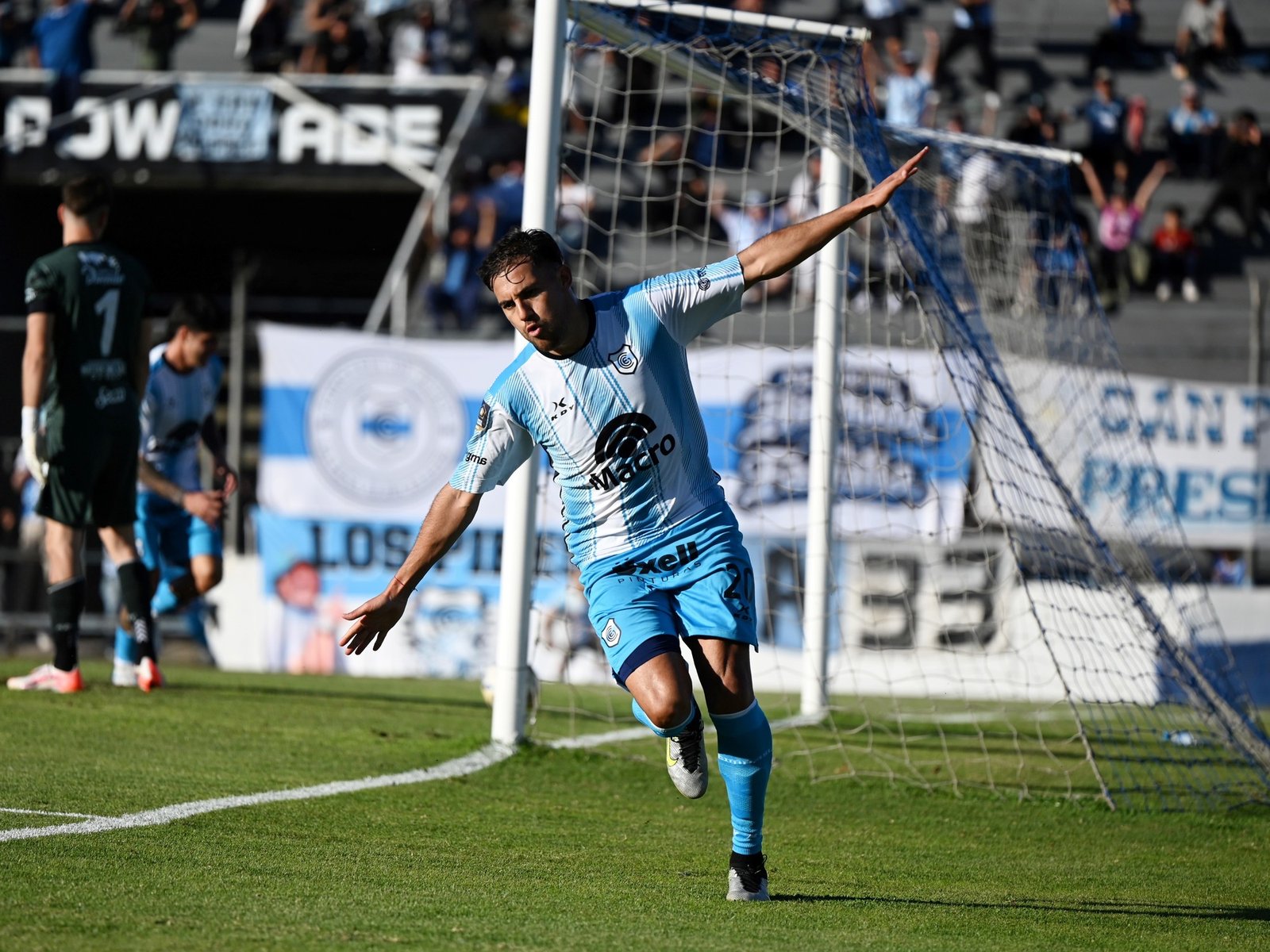 Gimnasia de Jujuy lo dio vuelta y se escapó en la cima del Nacional :: Olé