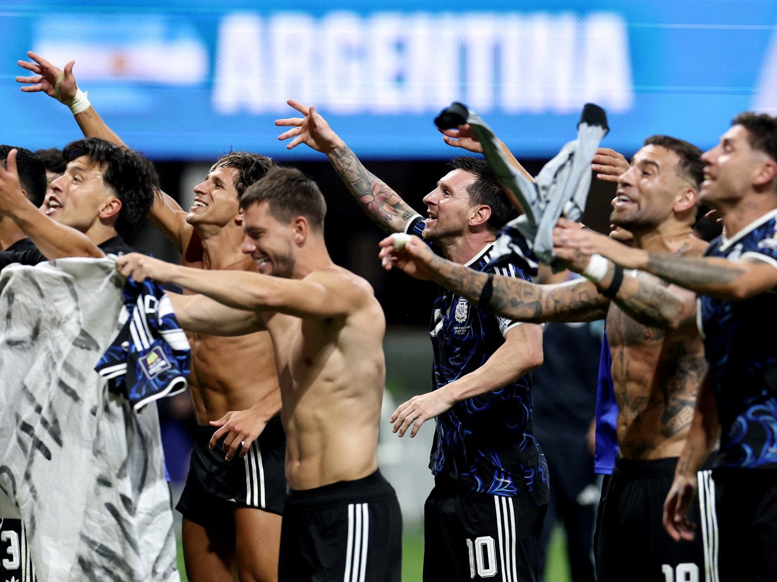 Heroes: Historic Comeback, England Are Out and Argentina Are in the World Cup Final :: Olé