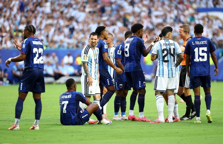 Contra Cabo Verde fue un partido muy físico. (REUTERS)