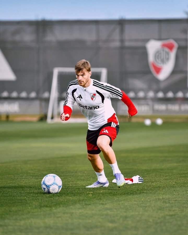 Lucas Beltrán. Prensa River.