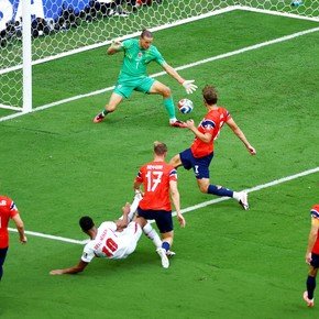 Videos: los goles de Noruega vs. Inglaterra y el resumen