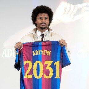 Adeyemi, el nuevo socio de Yamal en Barcelona, se rindió ante Messi: "Es el mejor jugador que ha existido"