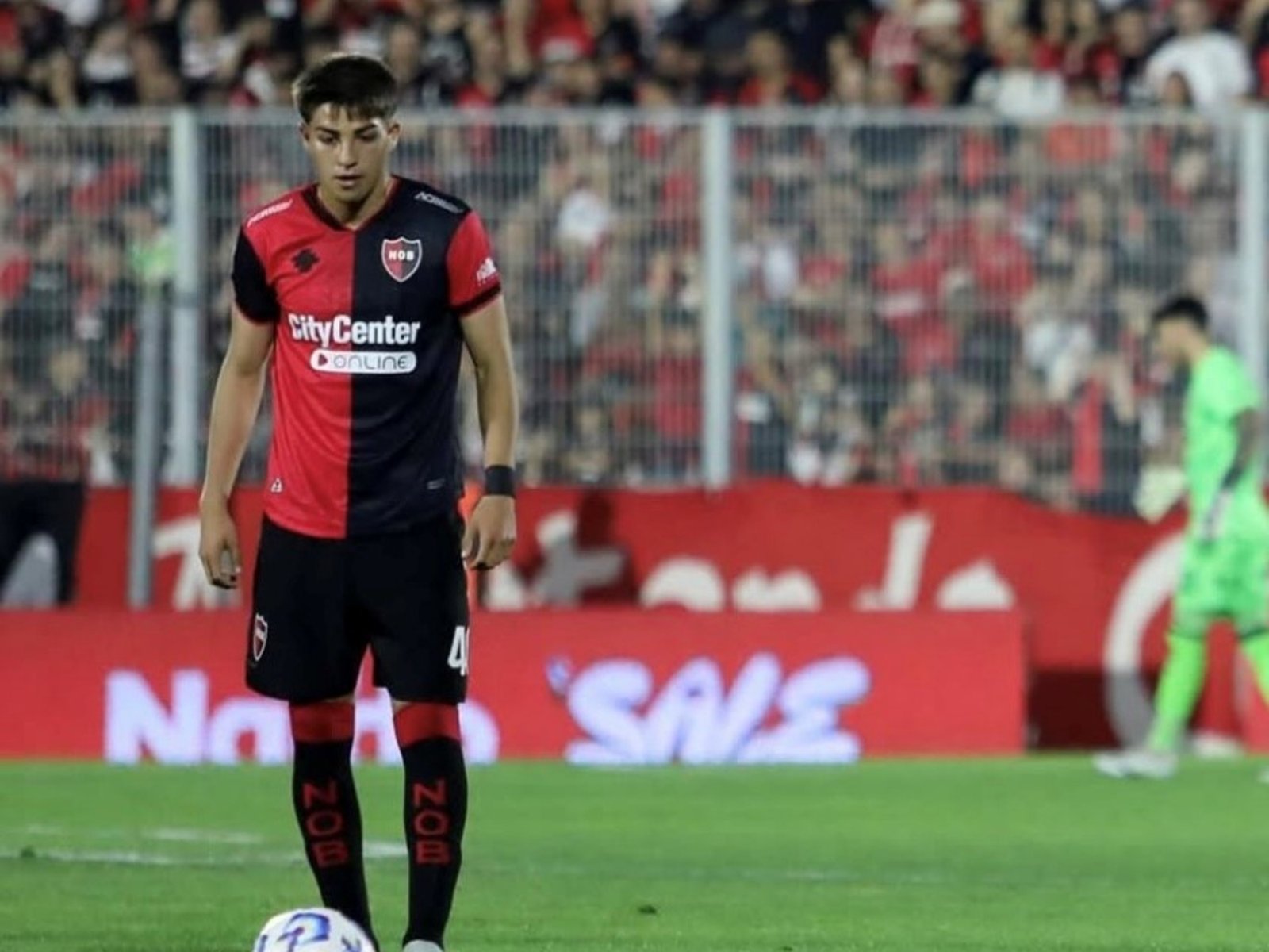 La joya de Newell´s que podría llegar a Defensa como refuerzo :: Olé