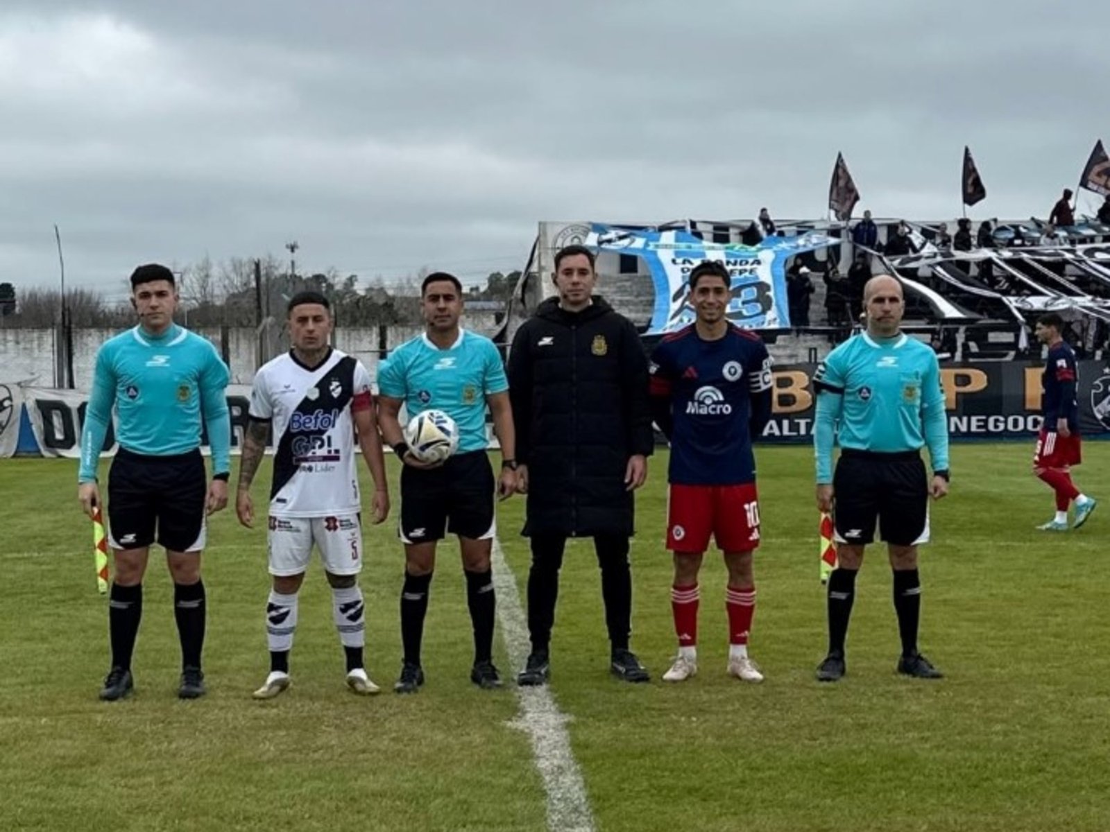 Leones de Rosario empató y no logró acercarse a la punta :: Olé