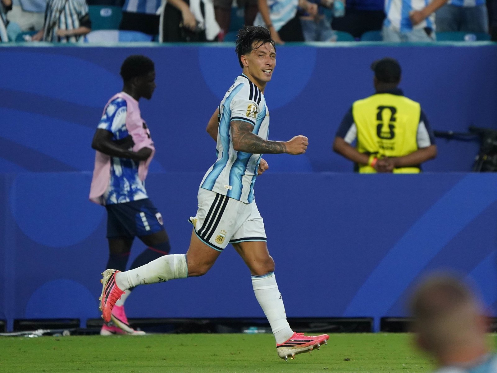 "Los hinchas deben estar muy orgullosos de la Selección"