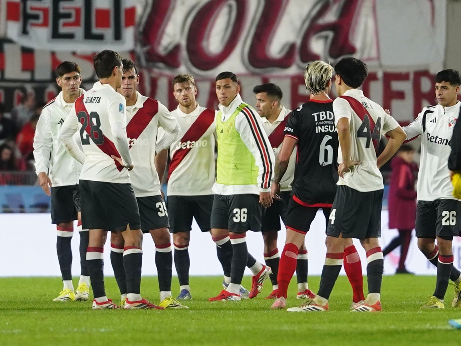 Los últimos cinco grandes papelones de River en el Monumental :: Olé