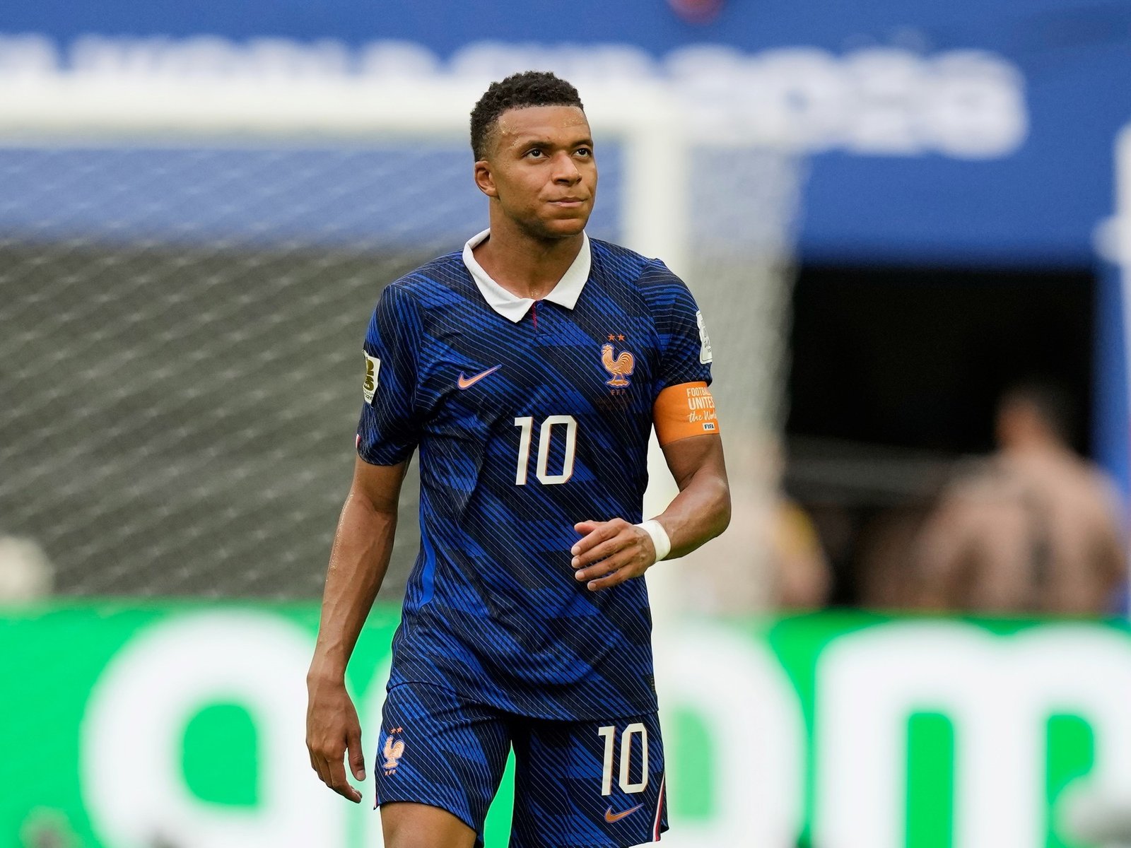 Mbappé: “Me hubiera gustado no ser el máximo goleador y jugar la final” y “mañana Messi va a hacer un gol seguro” :: Olé