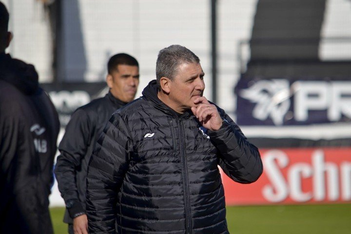 Aníbal Biggeri será su reemplazante (@caallboys)