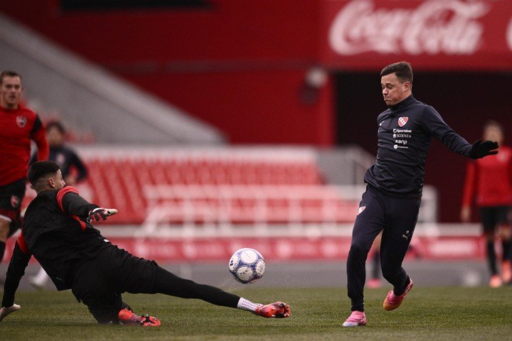Matías Abaldo y la pelota. (Foto: Prensa Independiente)