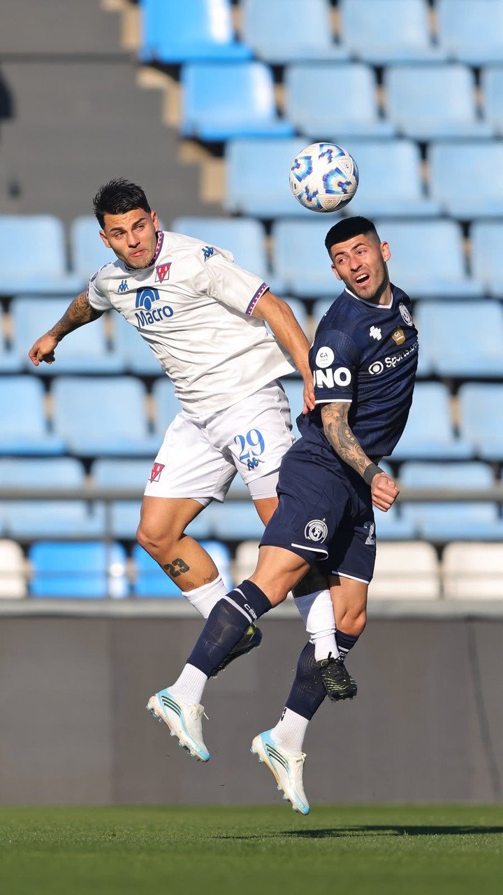 Nacho Russo no tuvo un buen partido. (Copa Argentina)