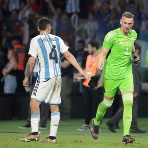 En medio de la práctica de la Selección, qué dijo Montiel sobre la despedida de Armani de River