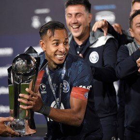 La despedida de Villa de Mendoza antes de sumarse a Boca: "Hay camisetas que..."