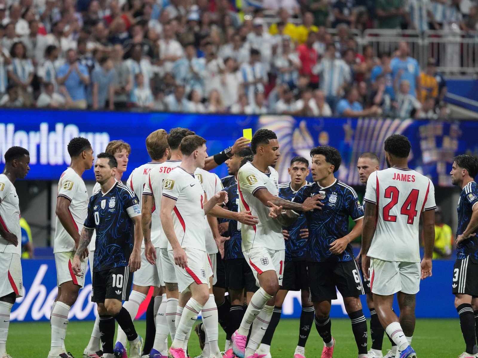 Paredes contra Bellingham y dientes apretados entre Argentina e Inglaterra