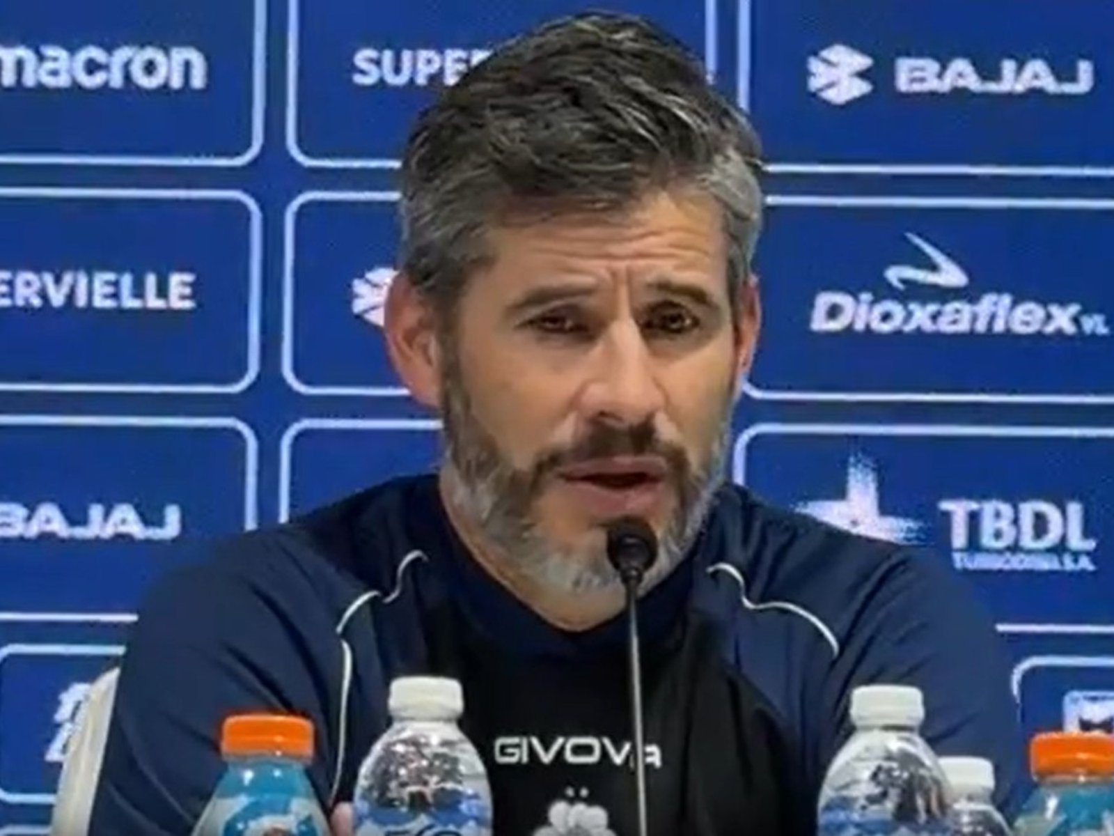Pata Pereyra le cerró la puerta al mercado de pases: "Vamos a apostar por los chicos del club" :: Olé