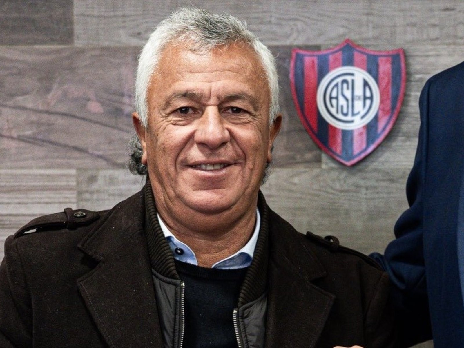 Pipo cumple su sueño y regresa al club tras más de 20 años