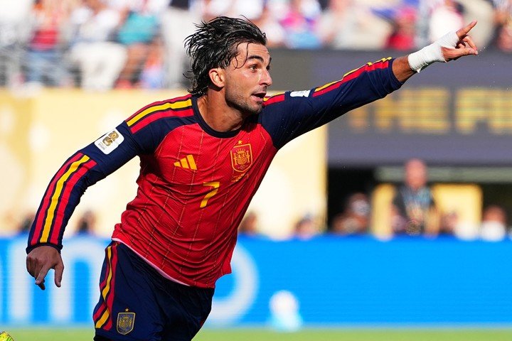 Ferran Torres vs. Argentina. (AP)