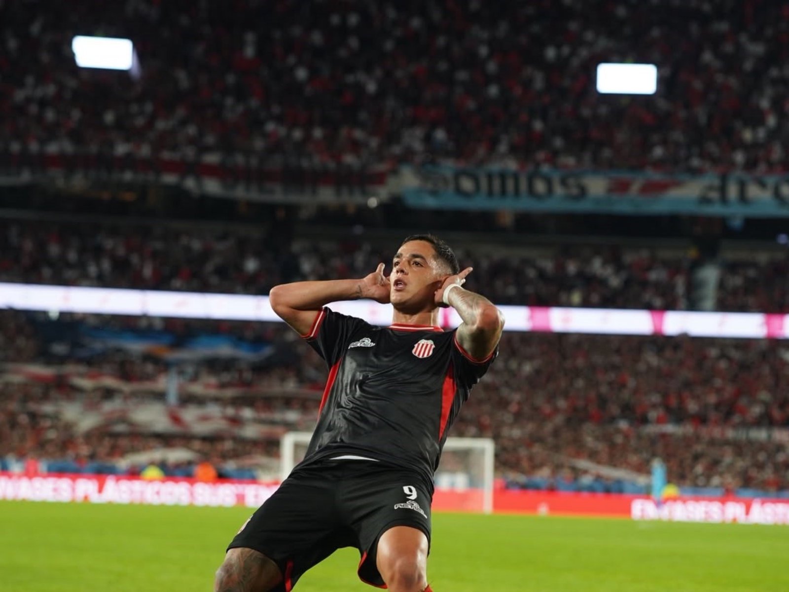 Quién es Morales, el jugador surgido en Boca que le convirtió a River y festejó haciendo el Topo Gigio :: Olé