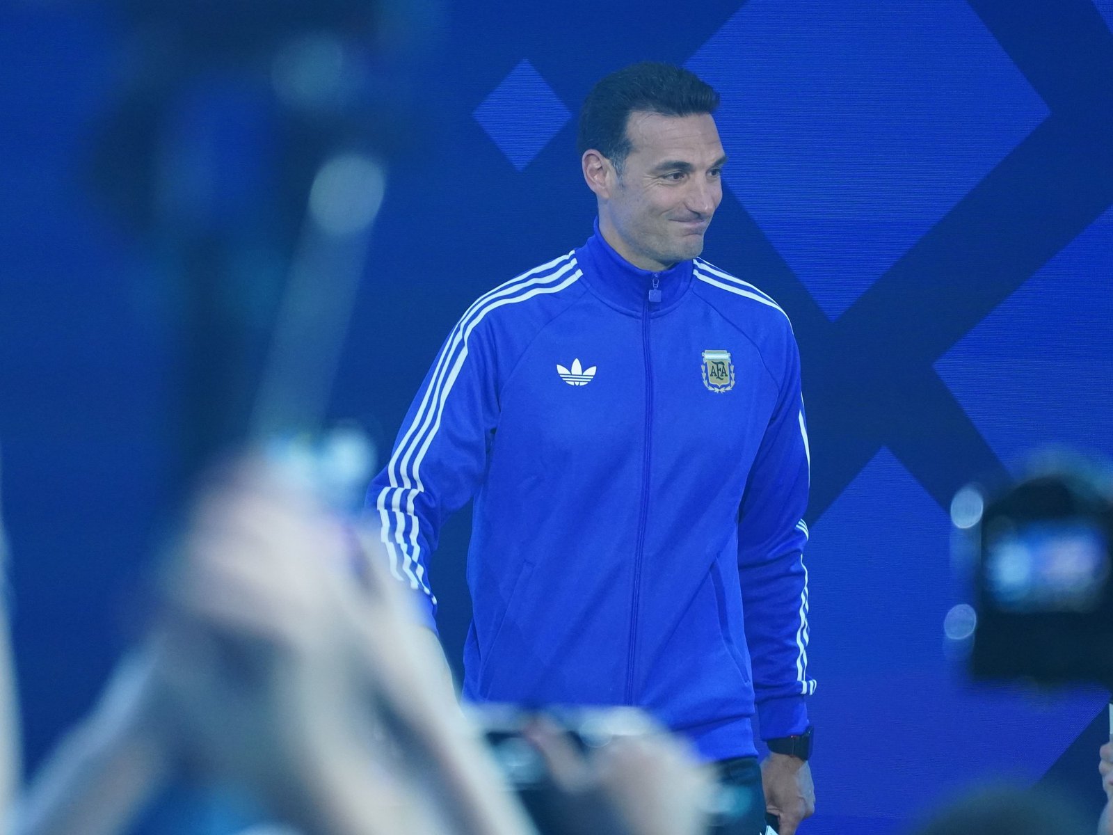 Scaloni avisó que hay jugadores que “no quedaron al 100%” y esperará hasta último momento para definir el equipo que jugará la final del Mundial