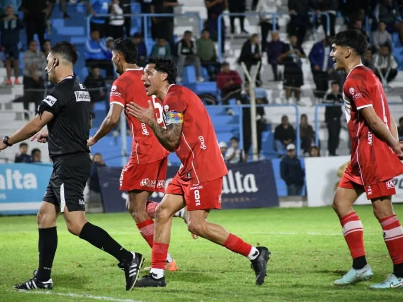 Se confirmó la sanción a Enzo Pérez por su expulsión ante Gimnasia y Tiro :: Olé