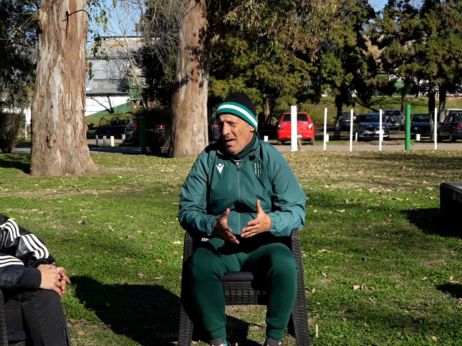 Troglio con Olé: "Defiendo mis ideas políticas porque es una forma de mantener a mis viejos vivos" :: Olé