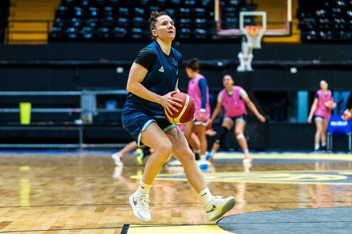 El seleccionado argentino, capitaneado por Melisa Gretter, jugará el Clasificatorio Sudamericano la semana próxima en Zárate. Foto: Prensa CAB.