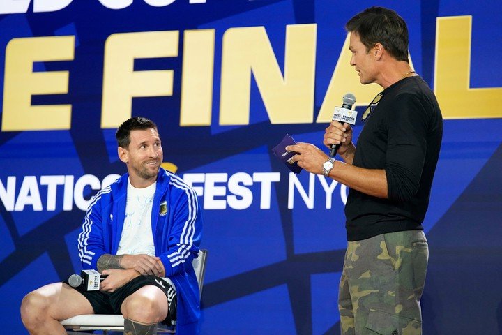 Messi y Tom Brady. (Foto: AP)