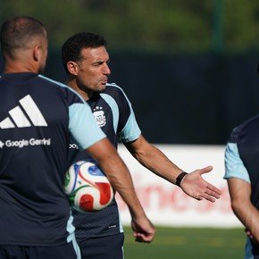 Cuáles fueron las tres veces que Scaloni repitió equipo y por qué lo haría otra vez