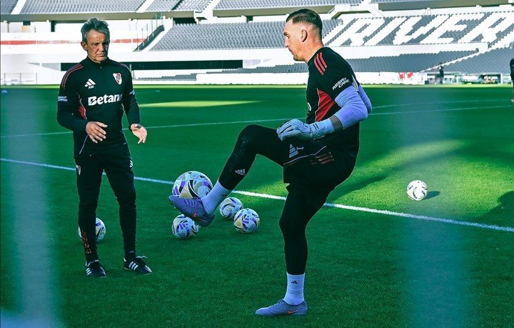 Armani junto a Tato Montes.