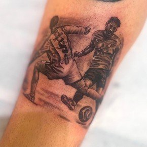 Se tatuó el quite de Paredes a Egipto y busca la firma: "Dejé un espacio a propósito"