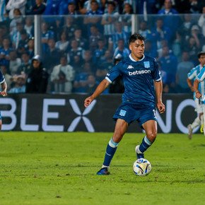 Dónde se entrena Damián Pizarro en Racing y por qué está trabada su salida