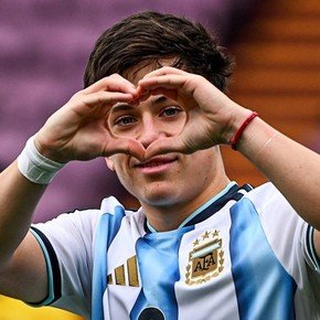 Con goles de dos joyas de Vélez, la Selección Sub 17 le ganó 2-1 a Ecuador 
