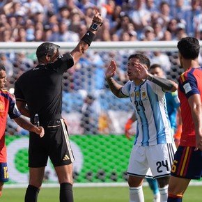 La expulsión de Enzo Fernández es correcta