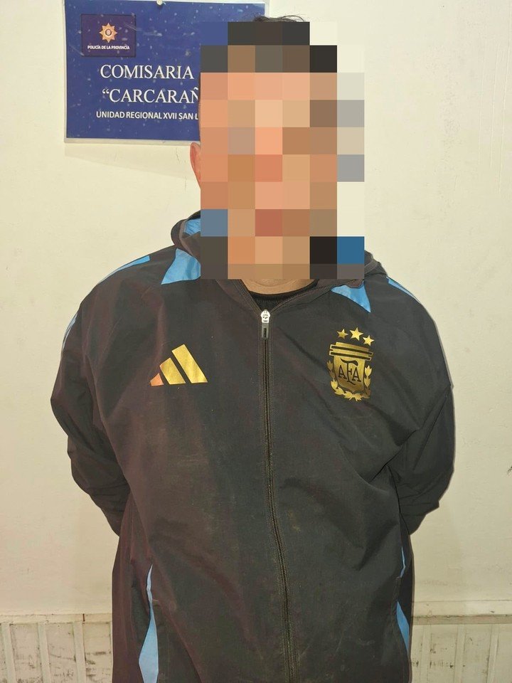 Uno de los detenidos por el asesinato del agente policial.