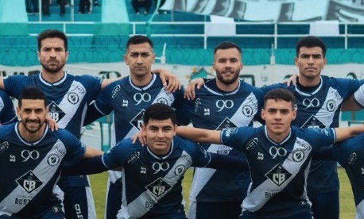 Sanma no pasó del cero ante un Villa San Carlos en zona de descenso. @clubsanmartindeburzaco