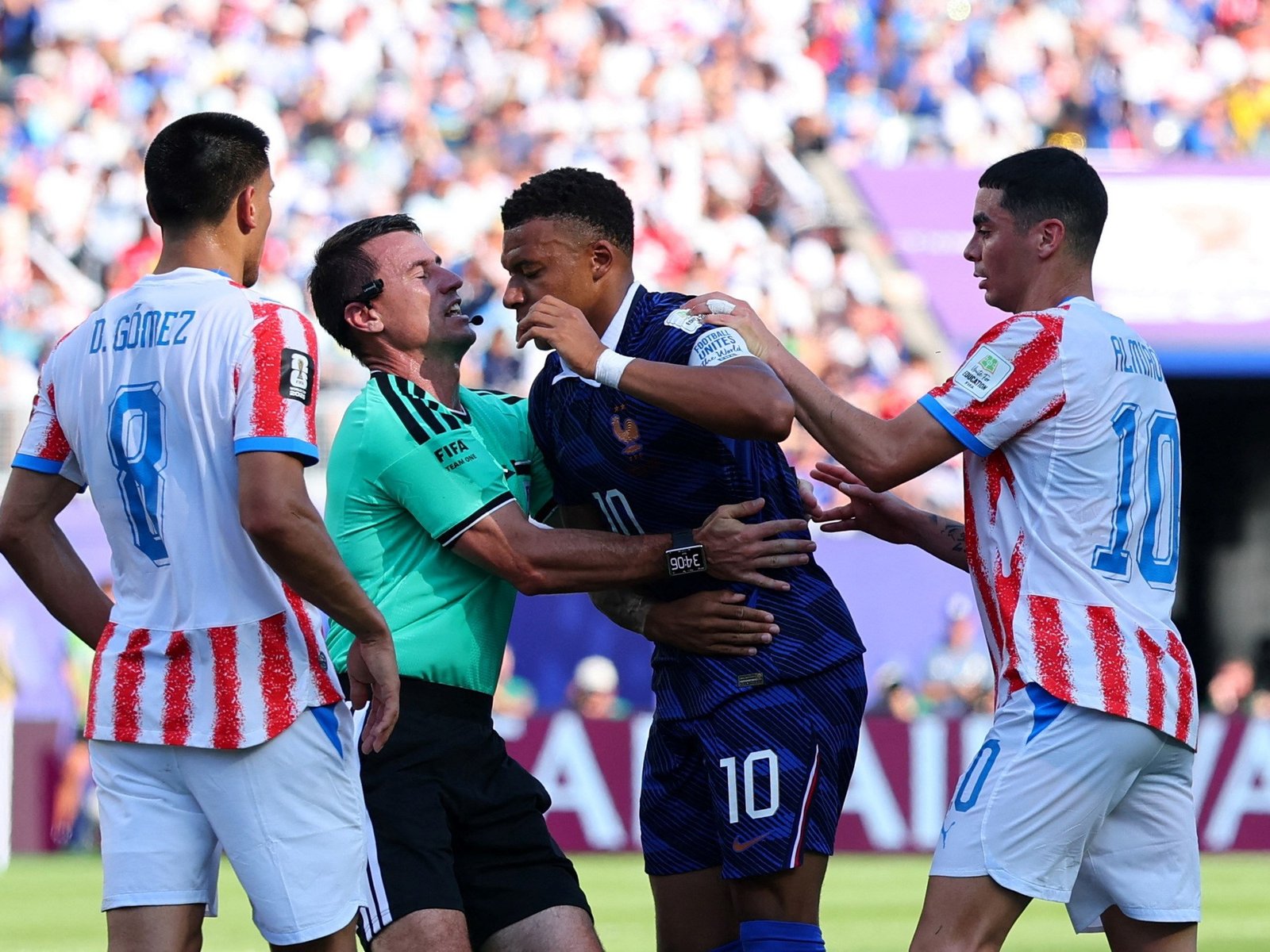 insulto viral a un ex Boca en perfecto castellano y otro gol en busca de Messi
