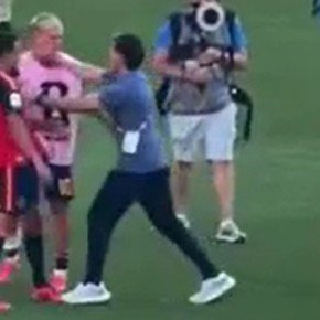 Video: el "cortito" del Ratón Ayala a Dani Olmo tras la final del Mundial 2026