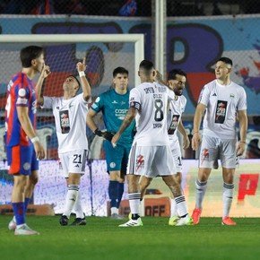 Riestra le amargó el debut a Gorosito y eliminó a San Lorenzo de la Copa Argentina