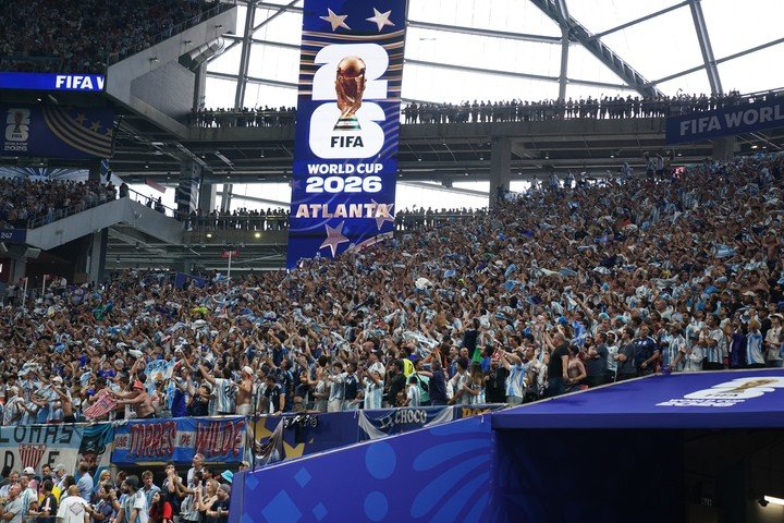 La Seleción le ganó a Egitpo por los octavos de final en el Atlanta Stadium (Foto Juano Tesone).