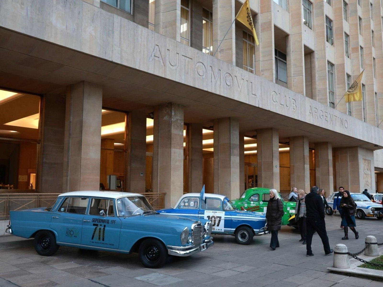 unirá cinco provincias con autos clásicos, turismo y un fin solidario
