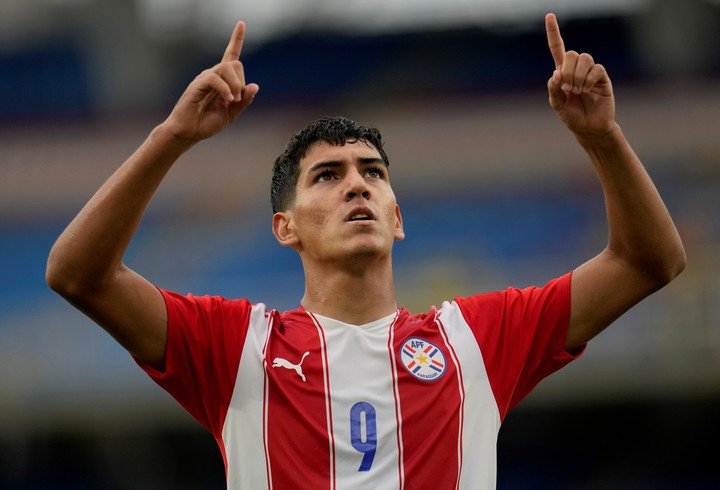 Allan Wlk se suma a Lanús.