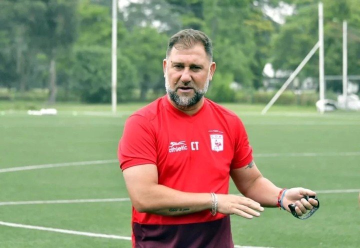 Walter Otta en una práctica del Gallo. (Foto: Prensa Morón)
